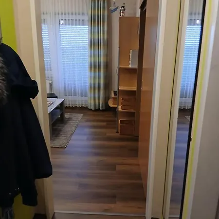 Schwarz Apartment *